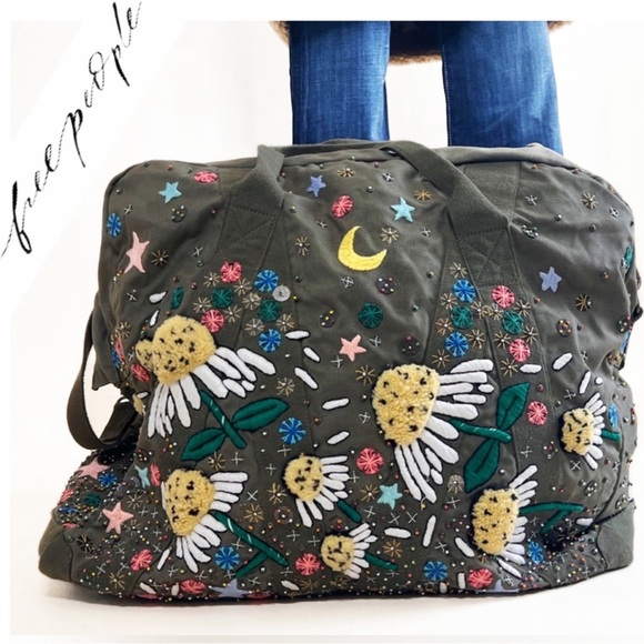 Free People X The Falls Tufted Daisy” Oversized Aviator Margueritte Week… - Picture 3 of 15